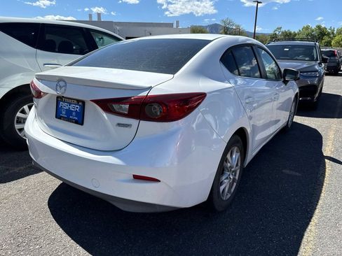 Used 2016 MAZDA MAZDA3 i Touring FWD image 2