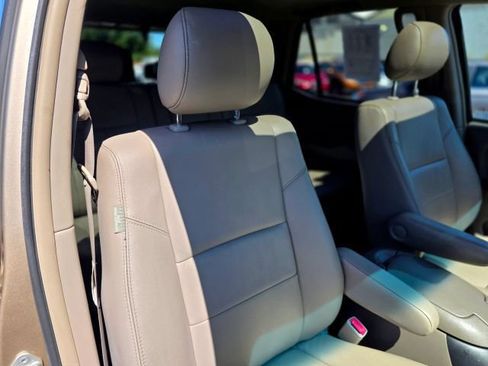 Used 2007 Toyota Sequoia SR5 AWD/4WD image 37