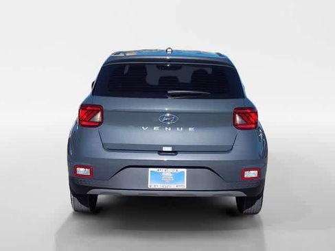 New 2026 Hyundai Venue SE image 5