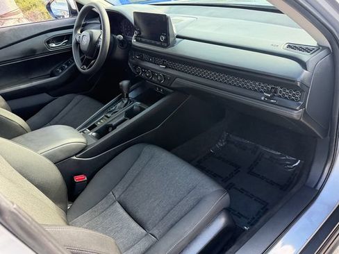 Used 2023 Honda Accord EX image 19