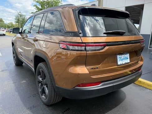 New 2026 Jeep Grand Cherokee Limited AWD/4WD image 8