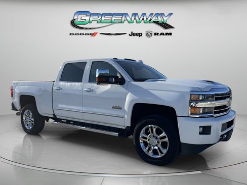 Used 2019 Chevrolet Silverado 2500 High Country w/ Duramax Plus Package AWD/4WD image 1