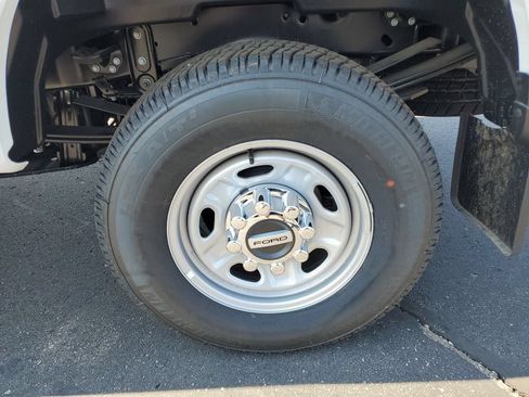 New 2026 Ford F250 XL w/ FX4 Off-Road Package AWD/4WD image 27
