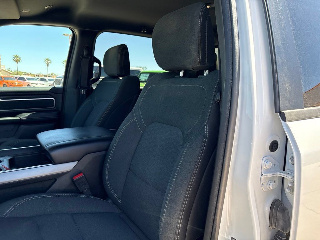 Used 2025 RAM 1500 Big Horn AWD/4WD image 8