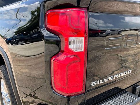Used 2023 Chevrolet Silverado 2500 High Country w/ LPO, Hitch Package AWD/4WD image 20
