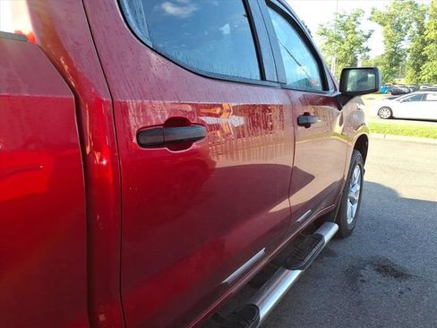 Used 2021 Chevrolet Silverado 1500 Custom AWD/4WD image 10