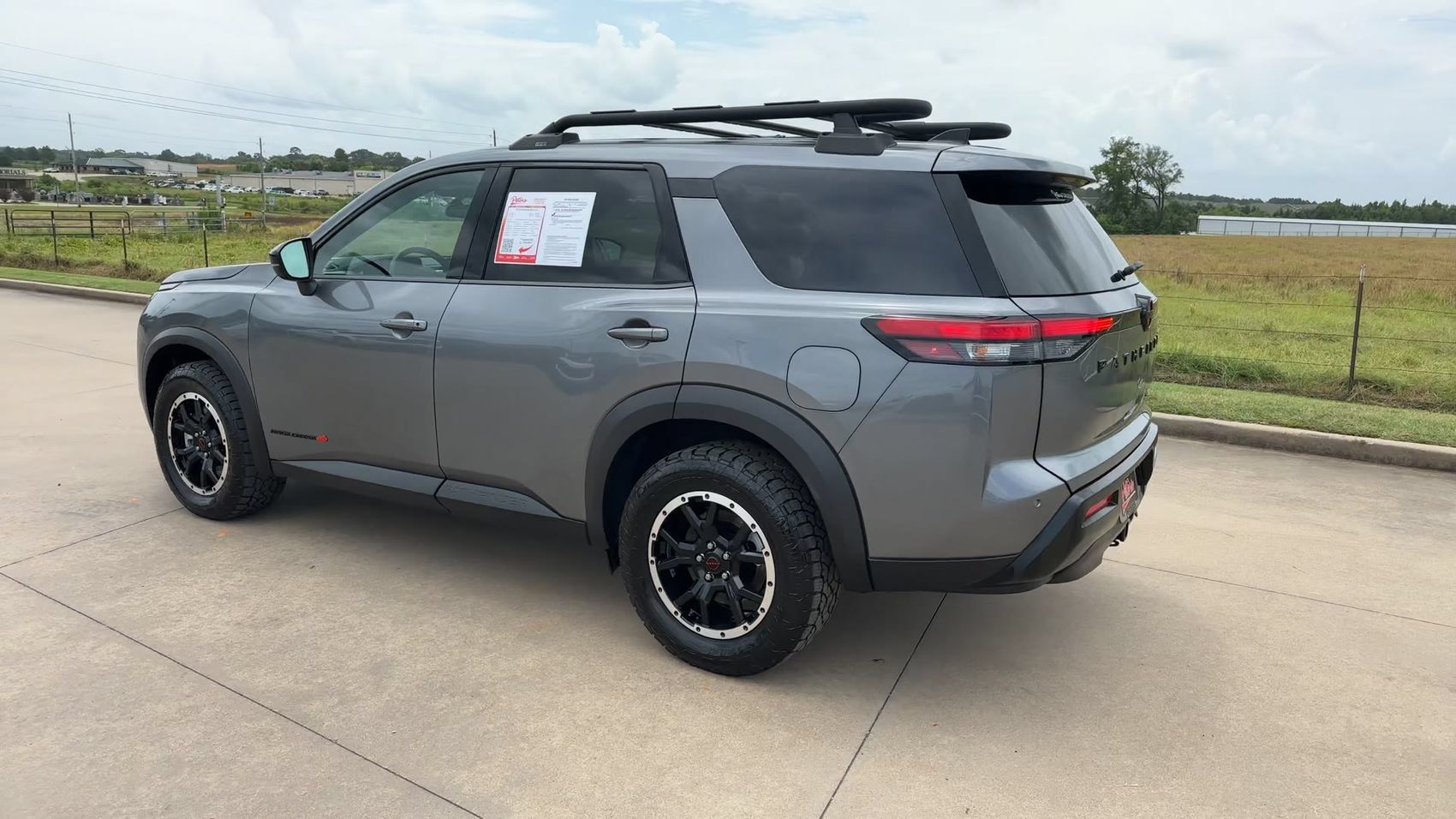 Used 2026 Nissan Pathfinder Rock Creek AWD/4WD image 6