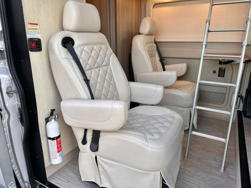 Used 2023 RAM ProMaster 3500 w/ Premium Convenience Group (B) FWD image 66