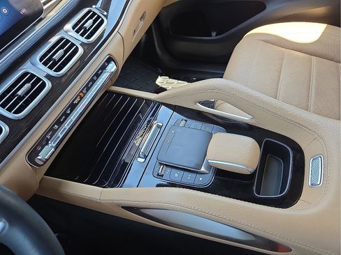 Used 2024 Mercedes-Benz GLE 350 4MATIC image 25