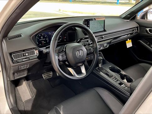 Certified 2025 Honda Civic Sport Touring image 17