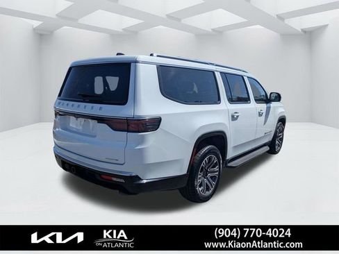 Used 2024 Jeep Wagoneer L Series II w/ Flexible Seating Group image 3