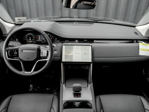 New 2025 Land Rover Discovery Sport S image 19
