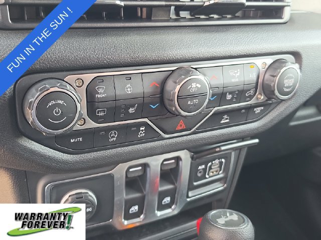 Used 2025 Jeep Wrangler Sport AWD/4WD image 21