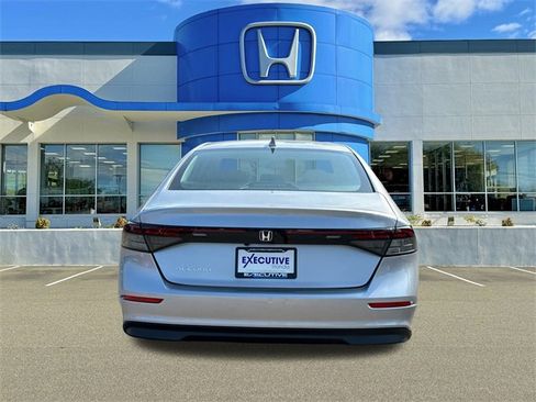 New 2025 Honda Accord LX image 3