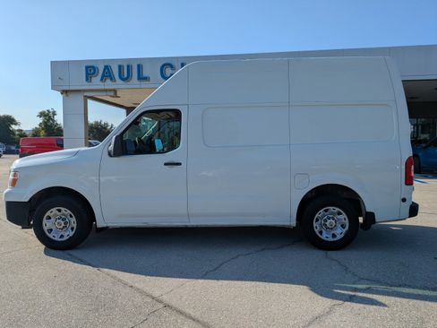 Used 2016 Nissan NV 2500 SV w/ Technology Package image 7