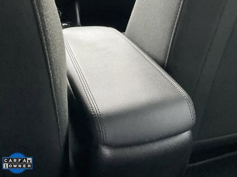 Used 2023 Chevrolet Bolt EUV LT image 45