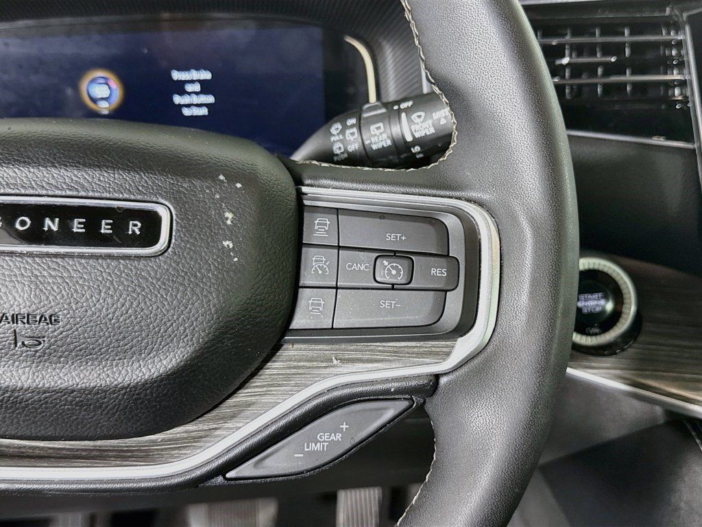 Used 2024 Jeep Wagoneer Series II w/ Flexible Seating Group RWD image 14