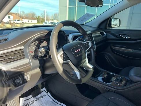 Used 2023 GMC Acadia SLE w/ Driver Convenience Package image 28