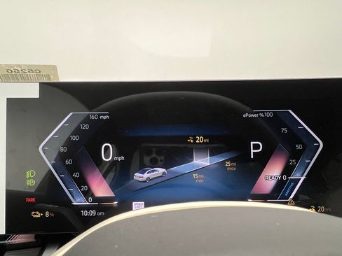Used 2026 BMW i5 eDrive40 w/ Premium Package RWD image 15