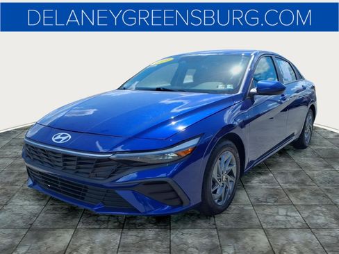 Used 2024 Hyundai Elantra Blue FWD image 7