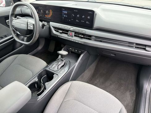 Used 2025 Kia K4 FWD image 24