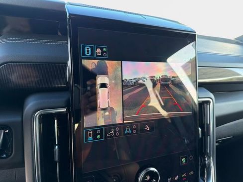 New 2026 GMC Yukon Elevation w/ Elevation Premium Package AWD/4WD image 24