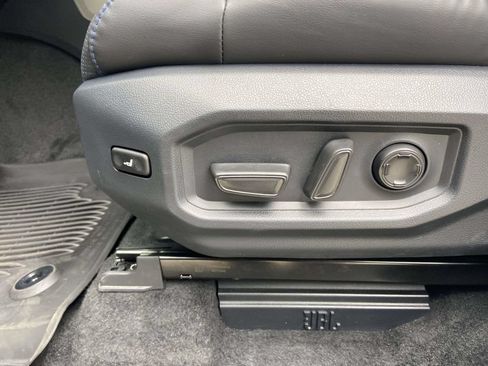 Used 2026 Toyota Sequoia Platinum AWD/4WD image 16