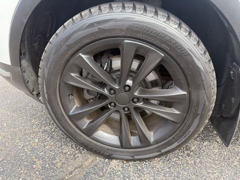 Certified 2019 Ford Explorer Limited w/ Class III Trailer Tow Package AWD/4WD image 33