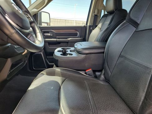 Used 2024 RAM 2500 Laramie AWD/4WD image 22