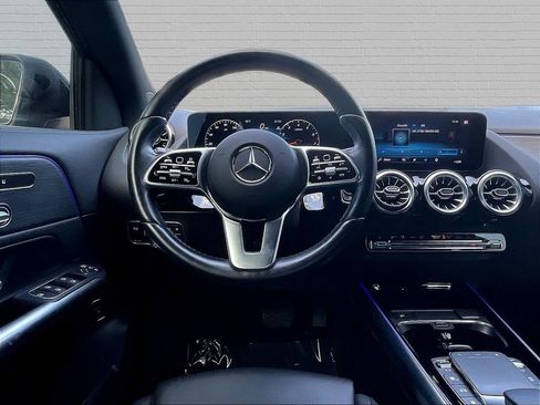 Used 2023 Mercedes-Benz GLA 250 w/ Premium Package image 8
