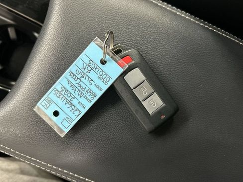 Used 2023 Mitsubishi Eclipse Cross SEL AWD/4WD image 12