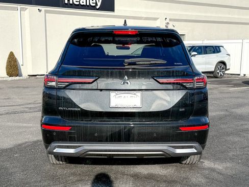 New 2026 Mitsubishi Outlander SE AWD/4WD image 6