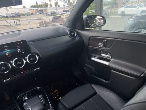 Used 2023 Mercedes-Benz GLA 250 image 16