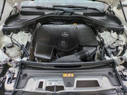 Used 2023 Mercedes-Benz GLC 300 4MATIC image 24