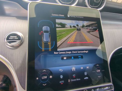 New 2025 Mercedes-Benz GLC 350e 4MATIC image 7