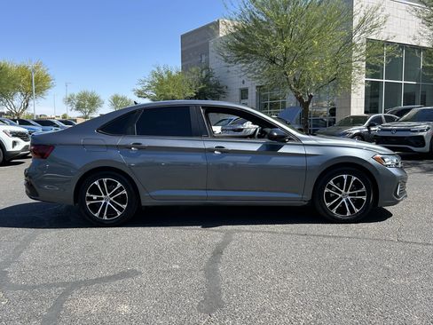 Used 2023 Volkswagen Jetta Sport FWD image 5