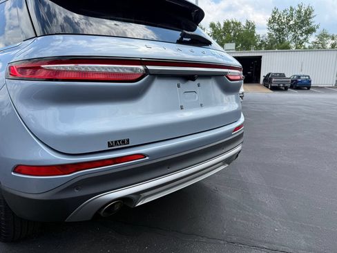 Used 2022 Lincoln Corsair AWD w/ Premium Package image 8