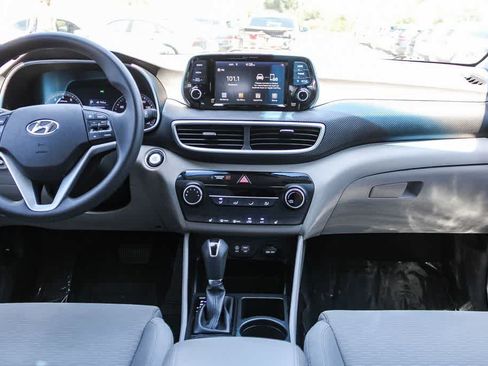 Used 2020 Hyundai Tucson Value FWD image 12
