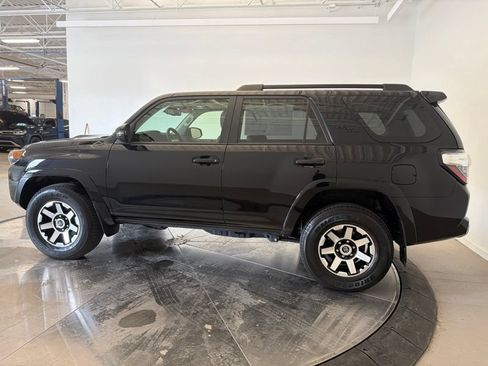 Used 2023 Toyota 4Runner TRD Off-Road Premium w/ Moonroof Package AWD/4WD image 6