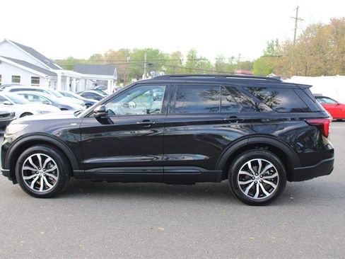 Used 2025 Ford Explorer ST-Line AWD/4WD image 5