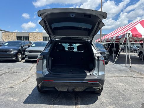 Used 2025 Chevrolet Equinox RS w/ Convenience Package III FWD image 18