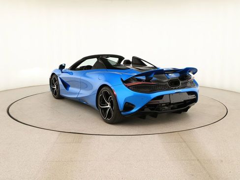 Used 2024 McLaren 750S Spider RWD image 5