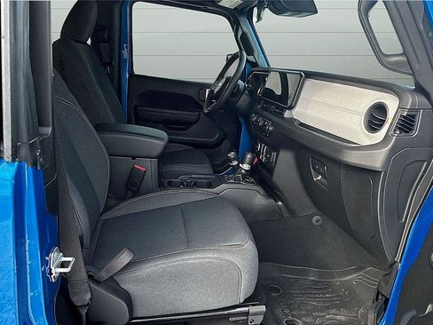 Used 2024 Jeep Wrangler Sport S image 22