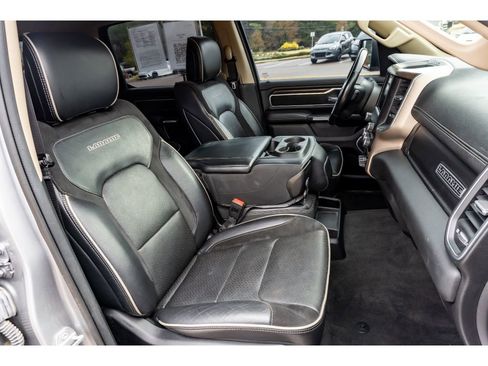 Used 2021 RAM 1500 Laramie w/ Off Road Group image 16