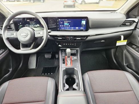 New 2026 Nissan Kicks SR FWD image 14
