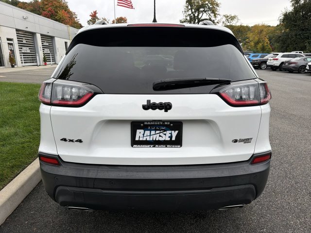 Used 2019 Jeep Cherokee Latitude Plus AWD/4WD image 25