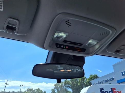 Used 2023 Chevrolet Malibu LT image 25