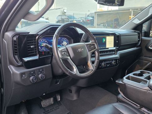 Used 2022 Chevrolet Silverado 1500 RST w/ Protection Package image 14