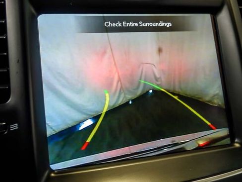 Used 2023 Chrysler 300 Touring AWD/4WD image 23