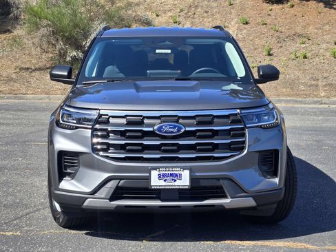 New 2026 Ford Explorer Active AWD/4WD image 3